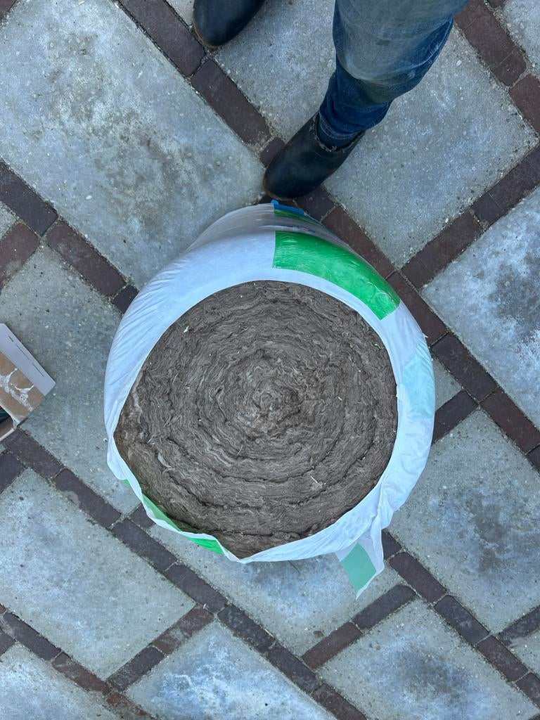 Twee gipsplaaten en halve rol isolatie, Ophalen, 4 tot 8 cm, Dakisolatie, Nieuw