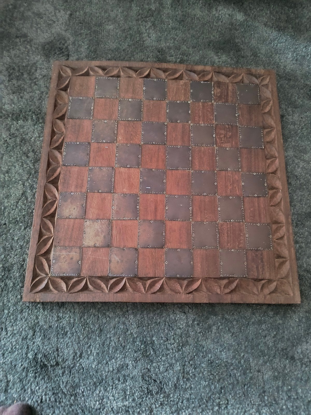 Uniek handgemaakt houten schaakbord, Hobby en Vrije tijd, Een of twee spelers, Ophalen, Gebruikt, Onbekend