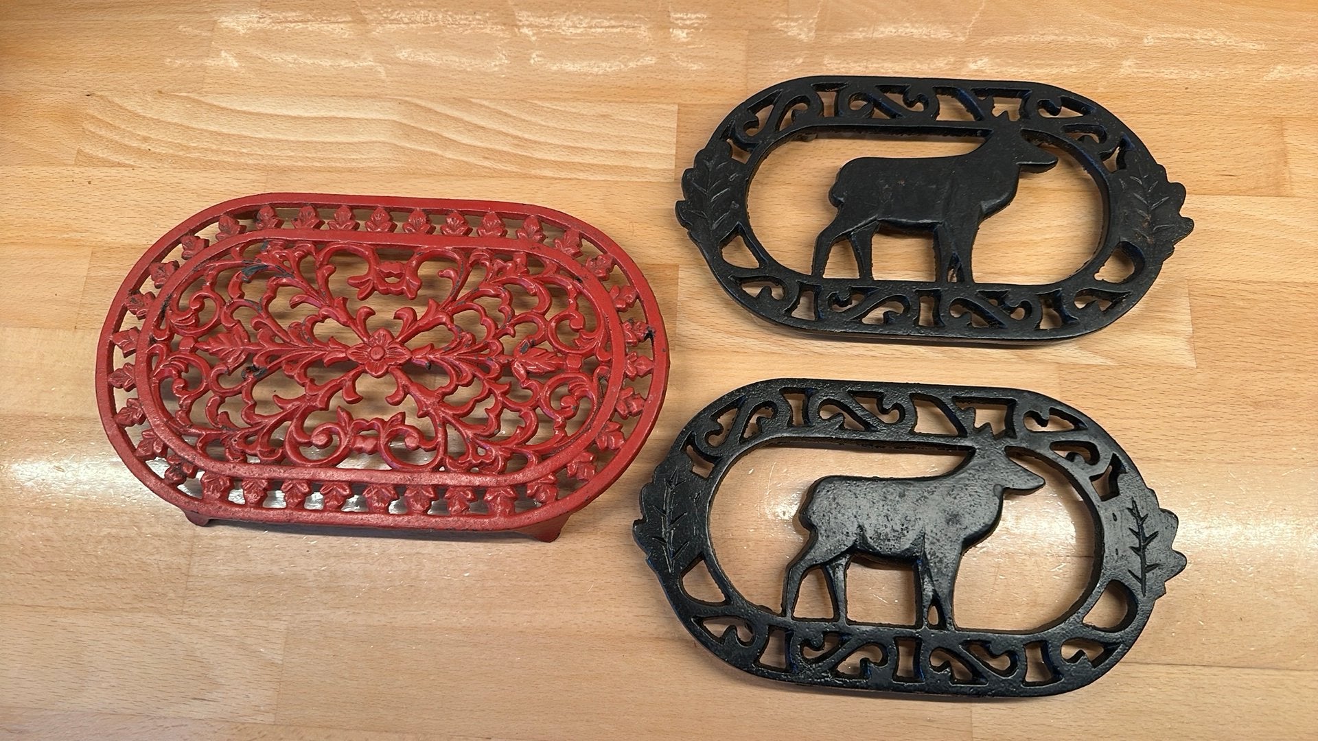 3 gietijzeren vintage onderzetters, Huis en Inrichting, Woonaccessoires | Onderzetters, Ophalen of Verzenden
