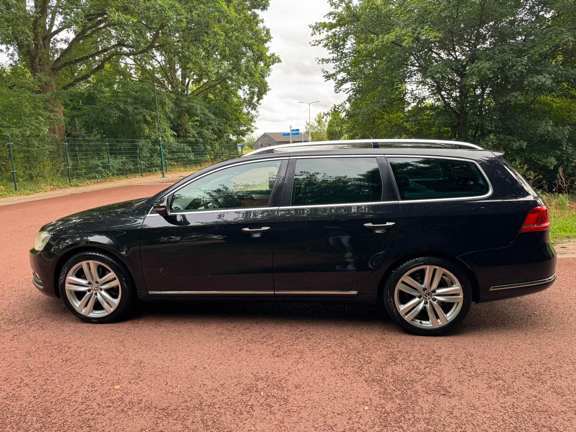 Volkswagen Passat Variant 2.0 TSI Highline / Navi / leder /, Auto's, Euro 5, Gebruikt, 1984 cc, Zwart