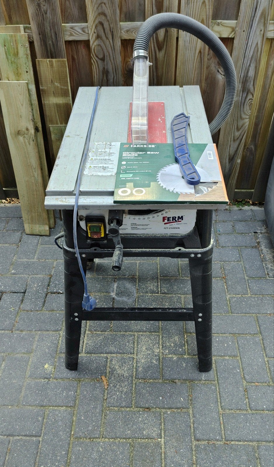 Ferm FZT-250 ENN, Doe-het-zelf en Verbouw, Gereedschap | Zaagmachines, Ophalen, Gebruikt, Overige typen, Ferm