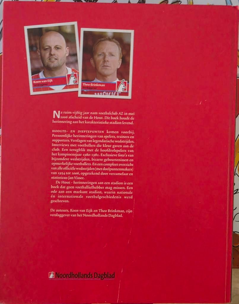 Boek 'De Hout: herinneringen aan een stadion', Boeken, Ophalen of Verzenden, Gelezen, Theo Brinkman en Koen van Eijk, Balsport