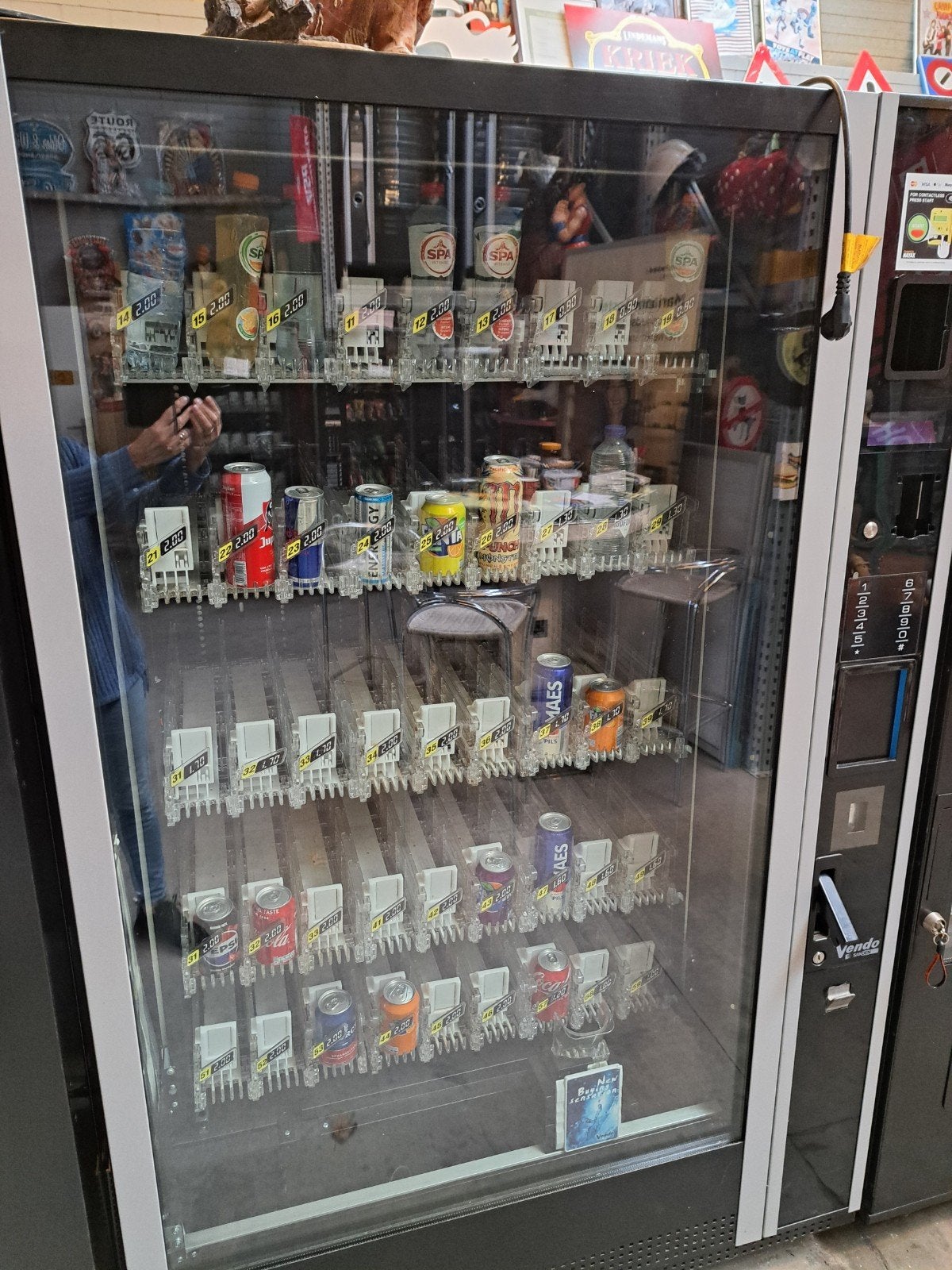 frisdrank automaat Vendo G9 Designline, Ophalen, Gebruikt