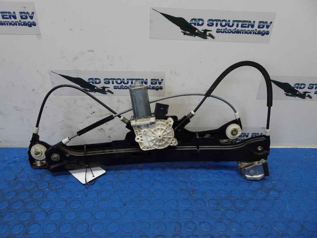 Raammechaniek Elek Rechts Voor BMW 5 serie (E60) bmw6922268, Gebruikt, Petuelring 130, München 80809, , Duitsland, BMW, Bayerische Motoren Werke AG