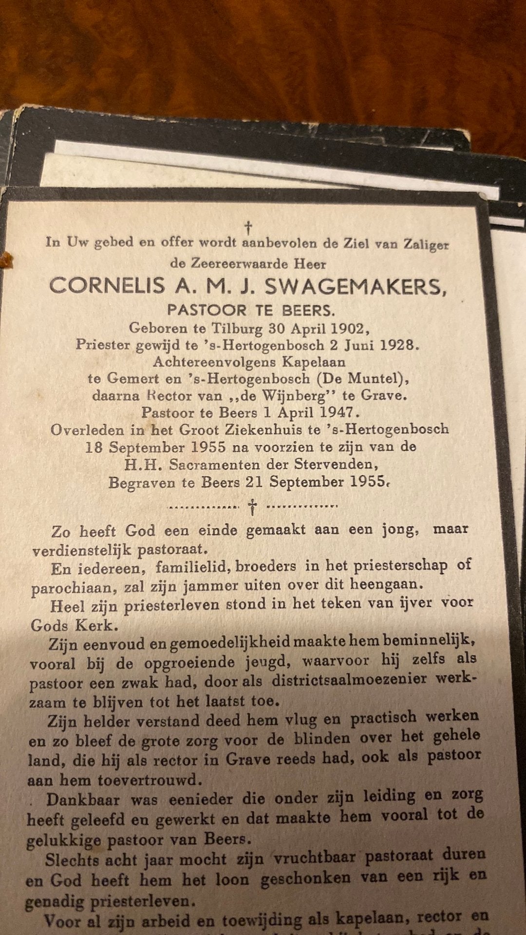 pastoor CAMJ Swagemakers1902 Tilburg 1955 Den Bosch, Verzamelen, Bidprentjes en Rouwkaarten, Ophalen of Verzenden