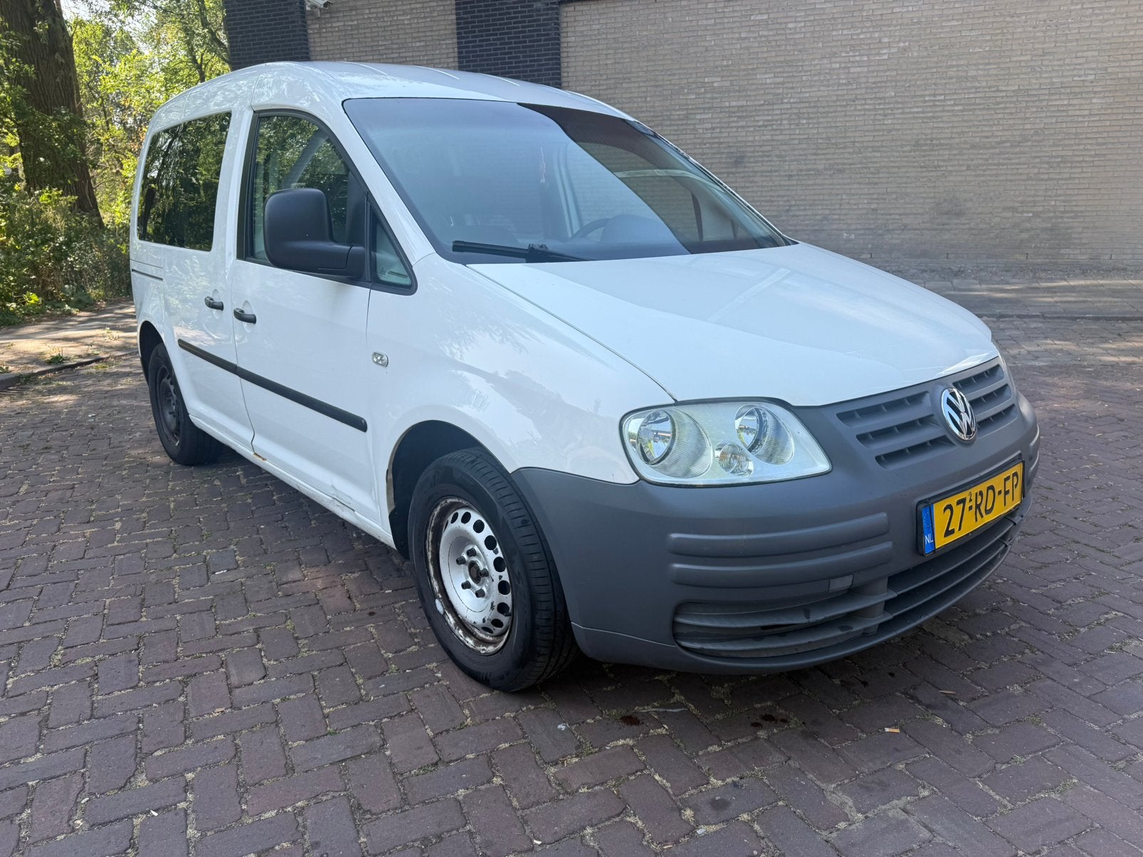 Volkswagen Caddy 1.4 55KW Combi 2005 Wit 7 pers benzine, Auto's, Voorwielaandrijving, 74 pk, 4 cilinders, 700 kg