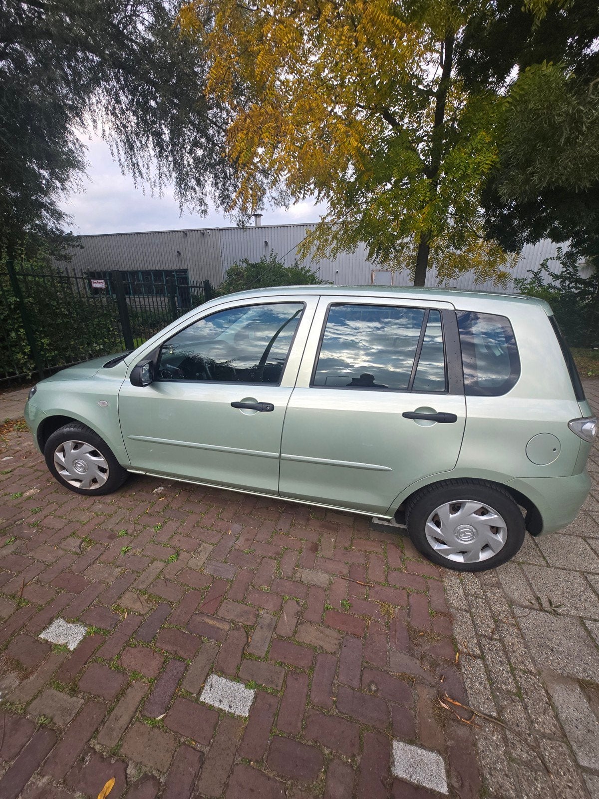 Mazda 2 1.4 BJ 2006 182.000 KM goed onderhouden, Auto's, Voorwielaandrijving, 1025 kg, 15 km/l, 4 cilinders