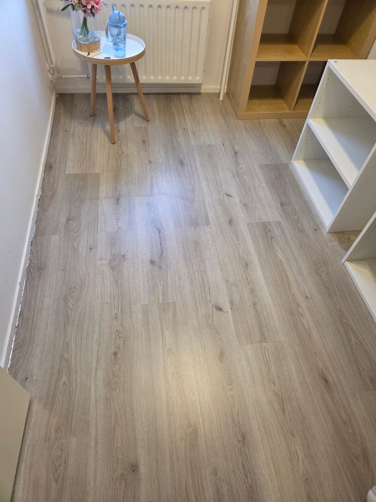 Gratis laminaat, nog geen 2 jaar oud - zelf eruit halen, Ophalen, 50 tot 150 cm, Zo goed als nieuw, 10 m² of meer