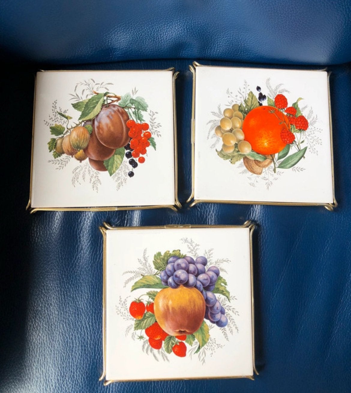 Set  3 Vintage Mosa Holland Onderzetters  Fruitdecor  '70, Steen/keramiek, Meerkleurig, Ophalen of Verzenden, Zo goed als nieuw