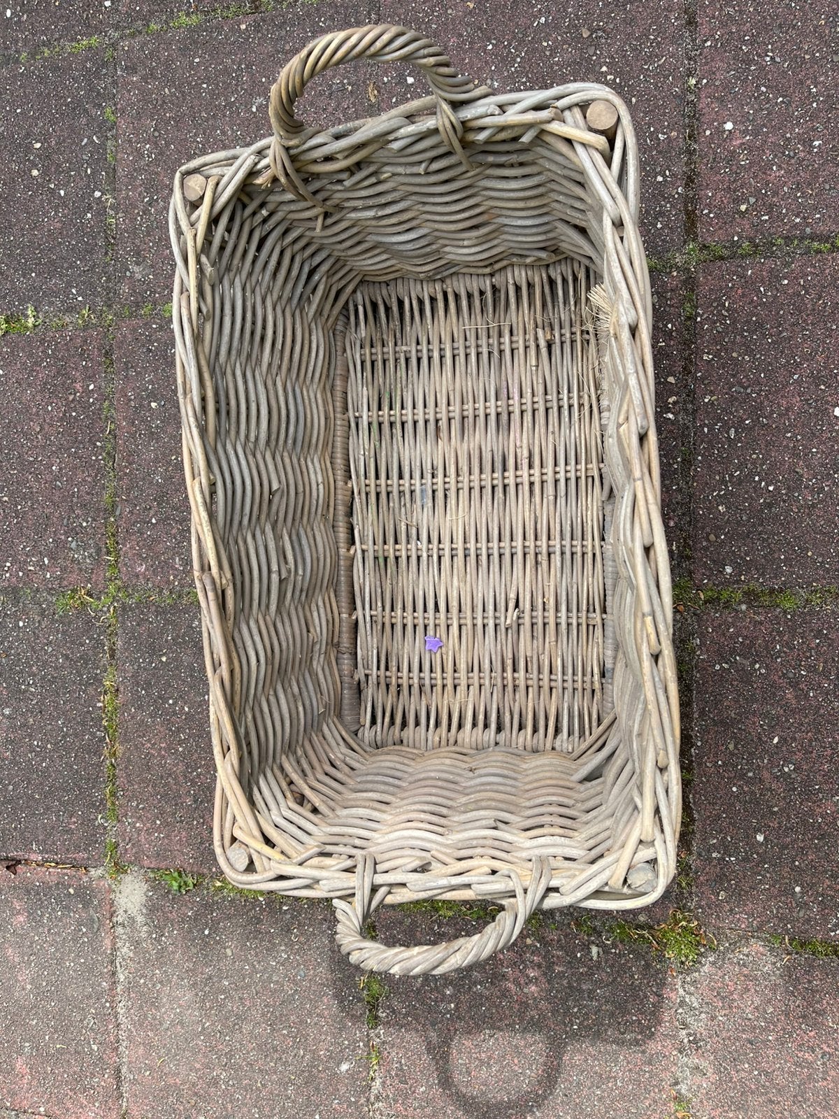 Leuke rieten mand met hengels, Ophalen, Gebruikt, Mand, Riet