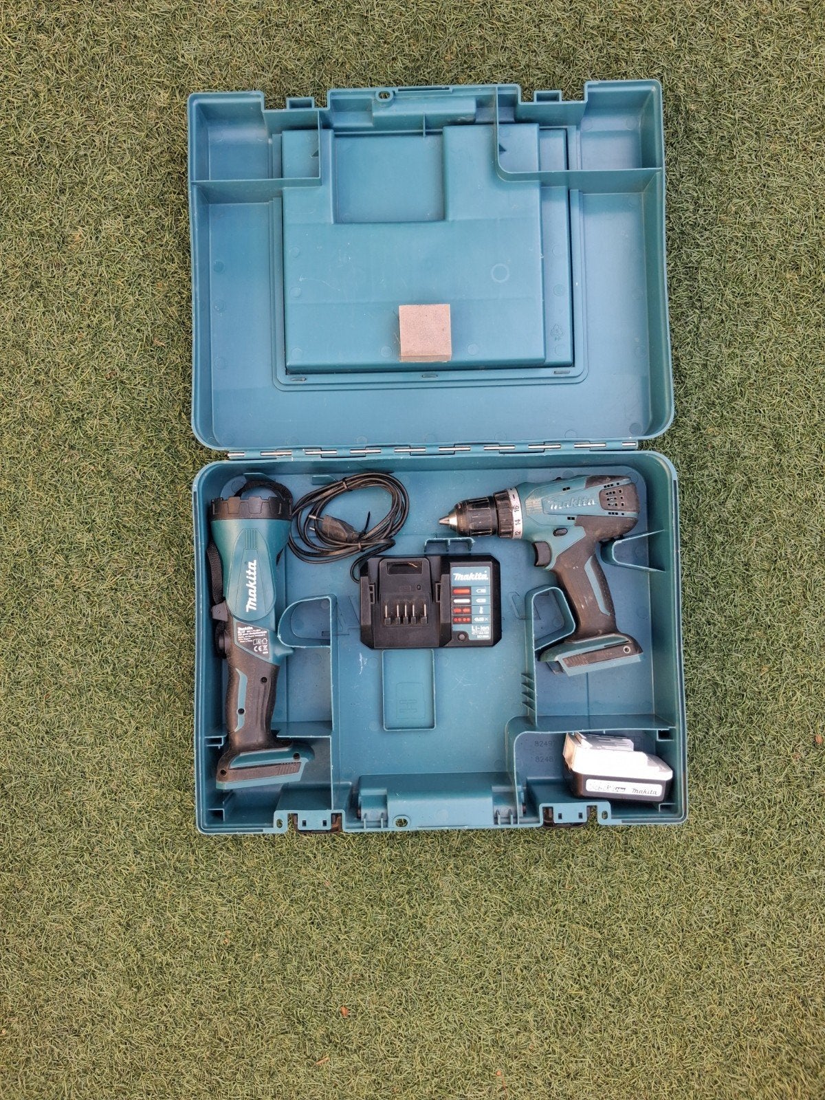 makita accuboormachine set DF347D