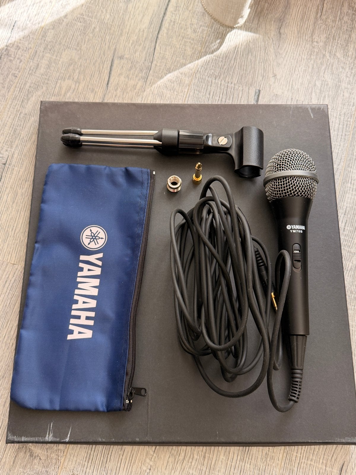 Yamaha YM70S Dynamische Microfoon – Complete Set, Ophalen of Verzenden, Zo goed als nieuw, Zangmicrofoon