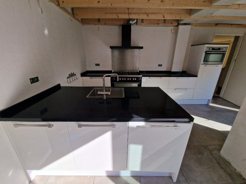 Hoogglans witte keuken + Spoeleiland & Boretti oven, Huis en Inrichting, Ophalen, Gebruikt, 50 tot 100 cm, Minder dan 100 cm