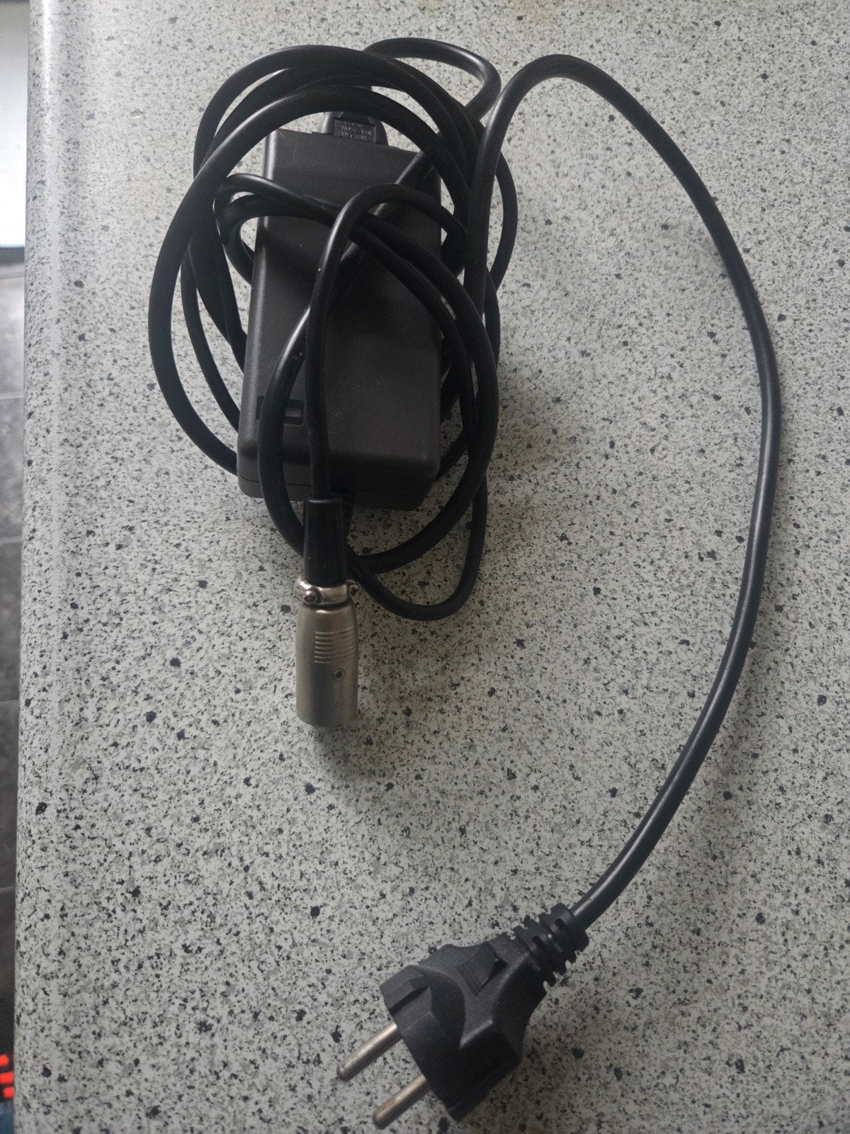 METCO Fiets Acculader 24V 1,6A voor E-bike Accu's, Fietsen en Brommers, Gebruikt