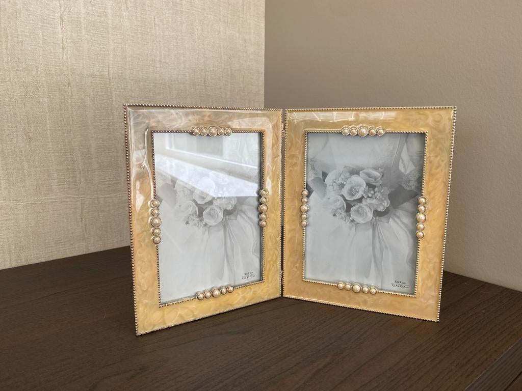 Tweeluik fotolijst voor trouwfoto's met velours achterkant, Ophalen of Verzenden, Zo goed als nieuw, Overige materialen, Minder dan 50 cm