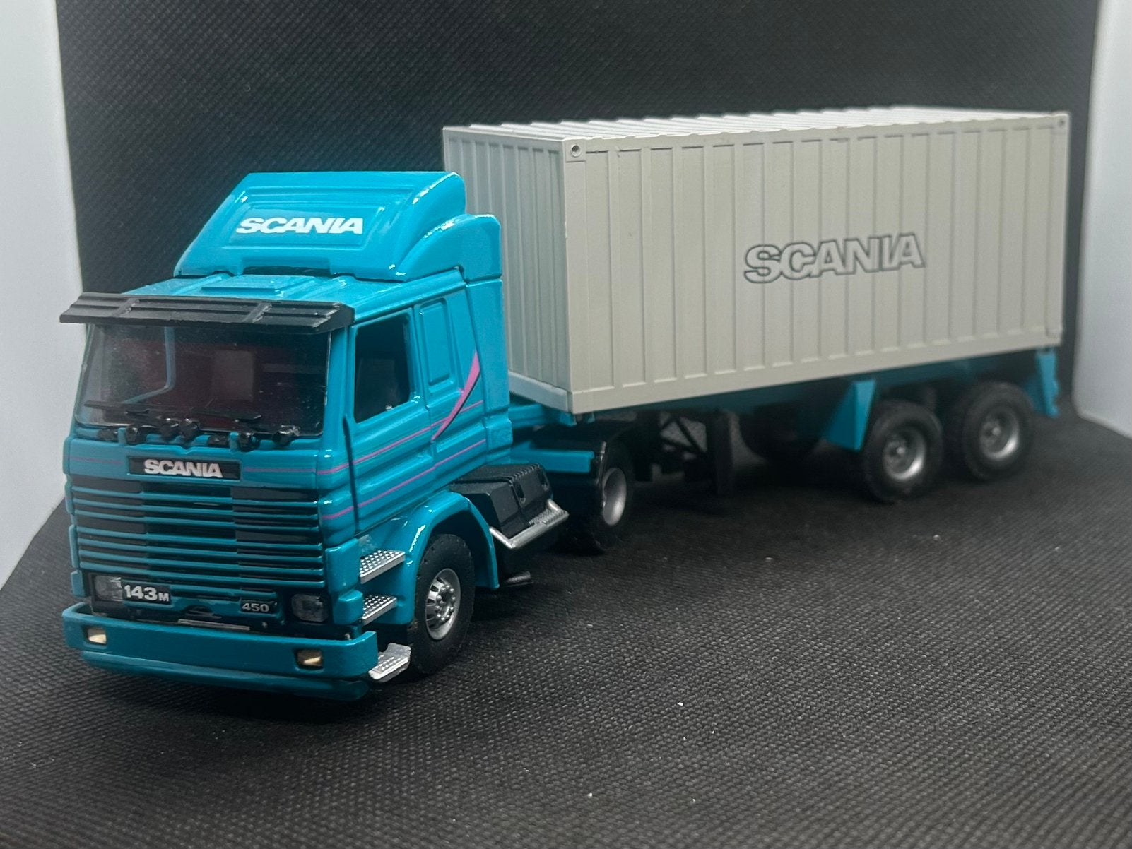 Tekno Scania 143 met Containerchassis 1:50, Verzenden, Zo goed als nieuw, Bus of Vrachtwagen, Tekno