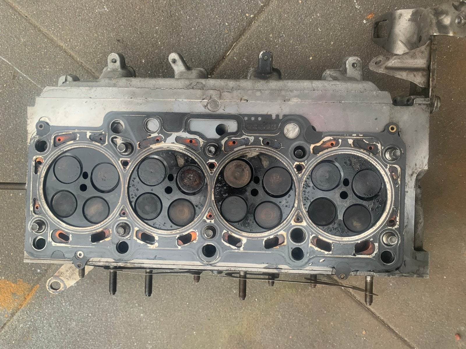 Cilinderkop volkswagen 2.0 tdi, Auto-onderdelen, Ophalen, Gebruikt, Volkswagen