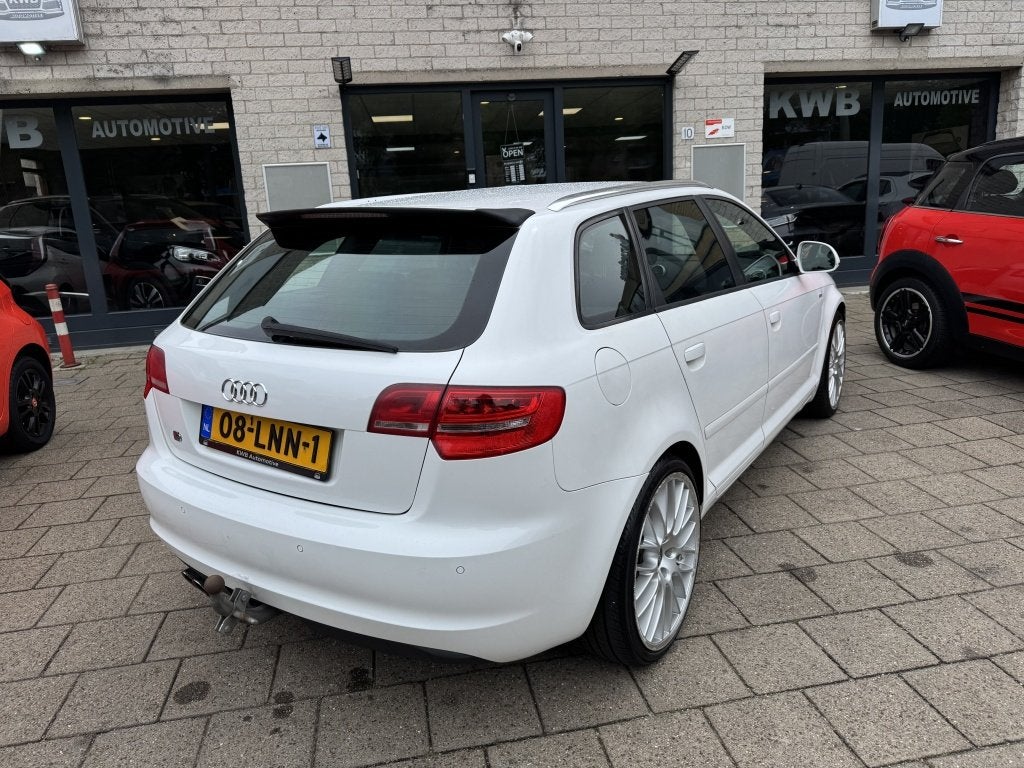 Audi A3 Sportback 1.8 TFSI S-Line Leer Carplay 5Drs Beurt, Auto's, Audi, Euro 5, 15 km/l, Gebruikt, 1295 kg