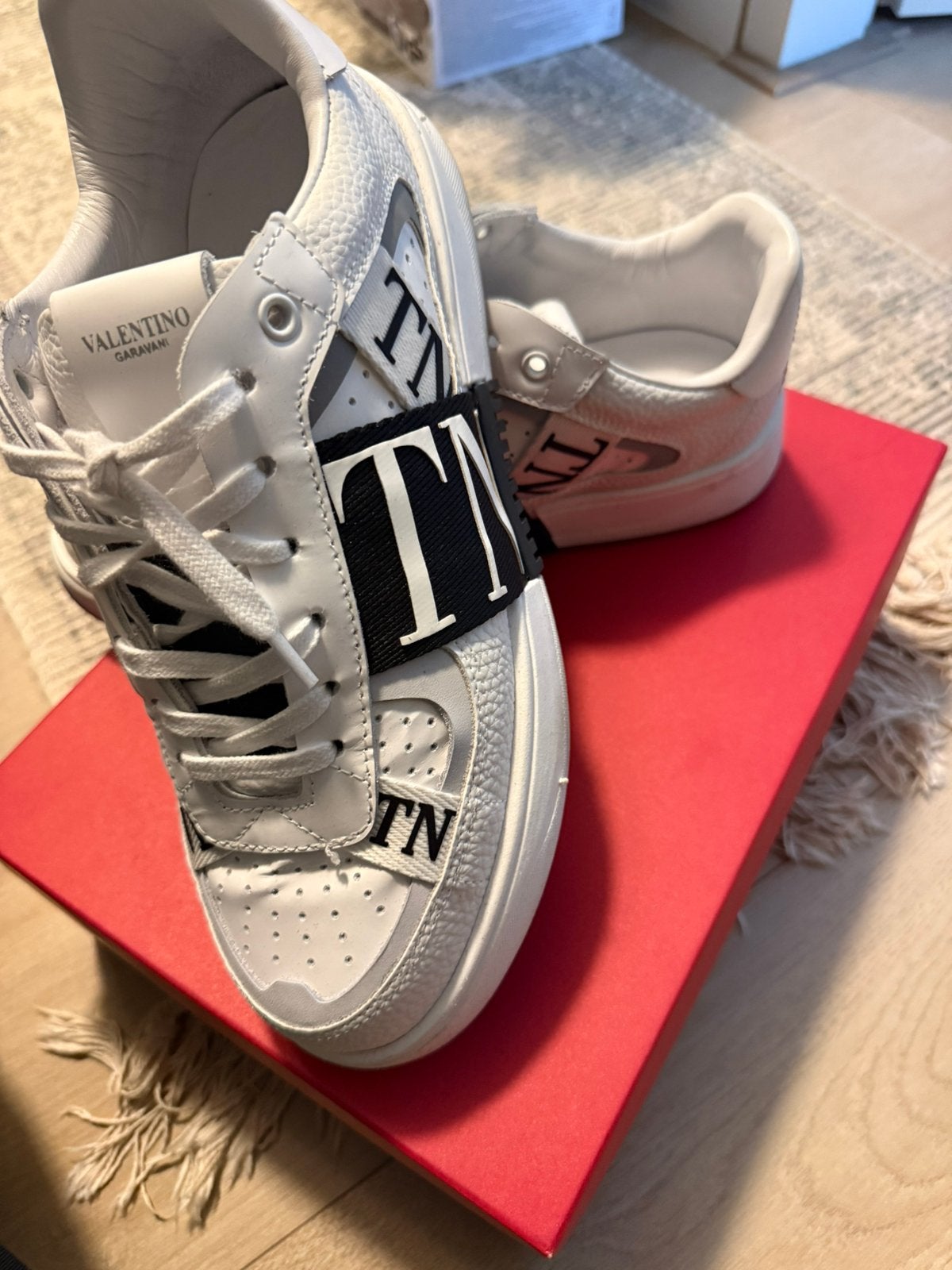 Valentino garavani schoenen, Ophalen, Zo goed als nieuw