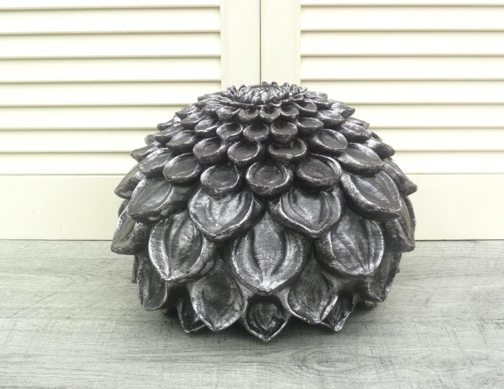 mega grote design kaars ~ dahlia bloem ~ 7,7 kilo... *nieuw*, Ophalen, Overige materialen, Nieuw, Grijs