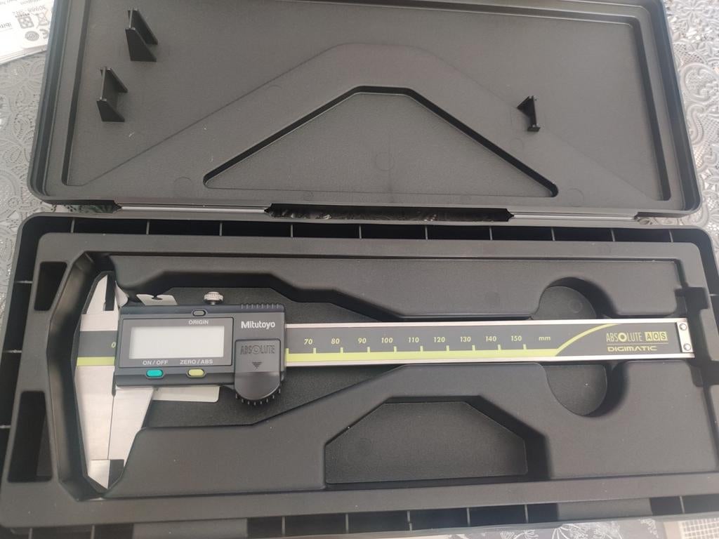 Mitutoyo Absolute Digimatic schuifmaat, Ophalen of Verzenden, Zo goed als nieuw, Overige meters