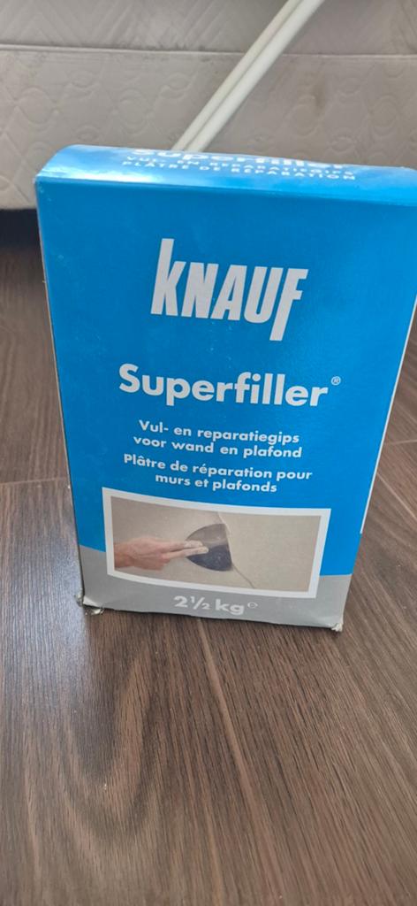 Knauf Superfiller Vul- en reparatiegips 2,5 kg, Ophalen of Verzenden, Zo goed als nieuw, Overige typen