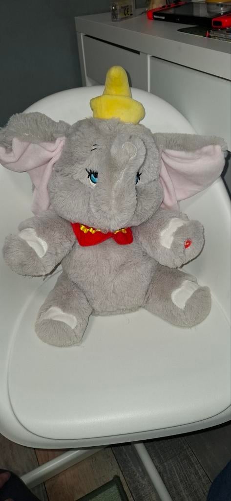Dansende Disney dumbo knuffel, Ophalen, Zo goed als nieuw