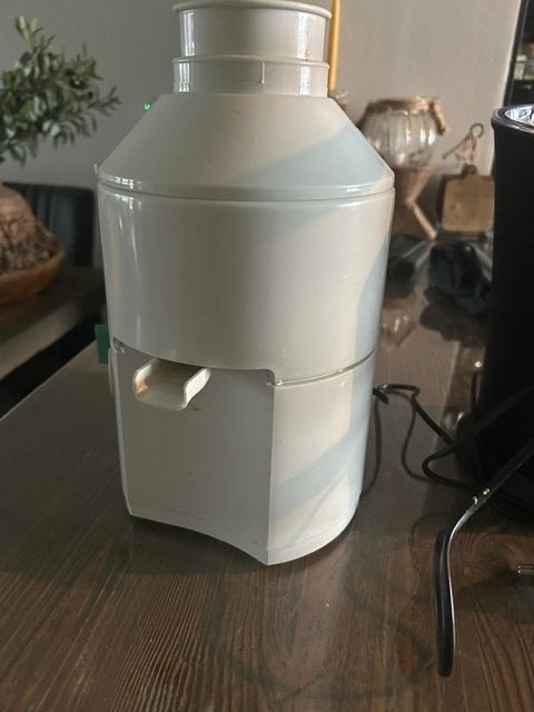 Braun machine voor fruit en groente, Ophalen of Verzenden, Gebruikt, Elektrisch, Sapcentrifuge