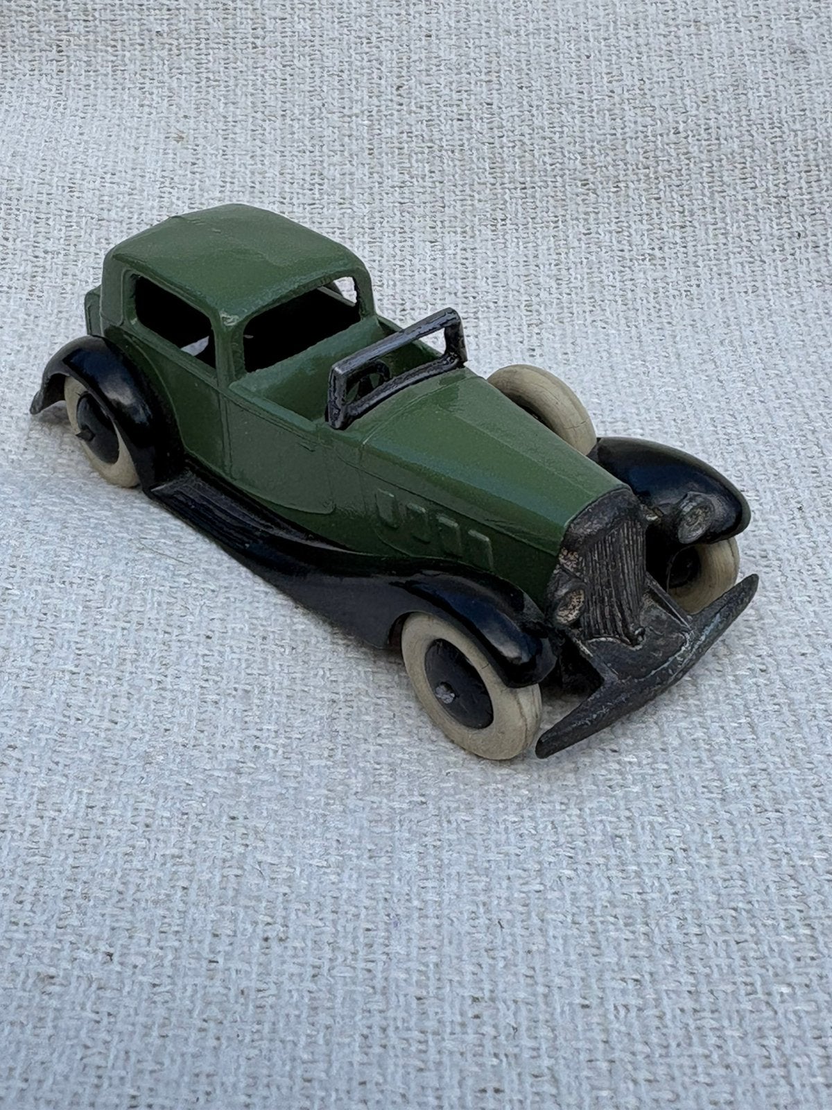Zeer zeldzame pre-war Dinky Toys 24c Town Sedan – X-frame, Overige merken, Ophalen of Verzenden, Zo goed als nieuw, Bus of Vrachtwagen