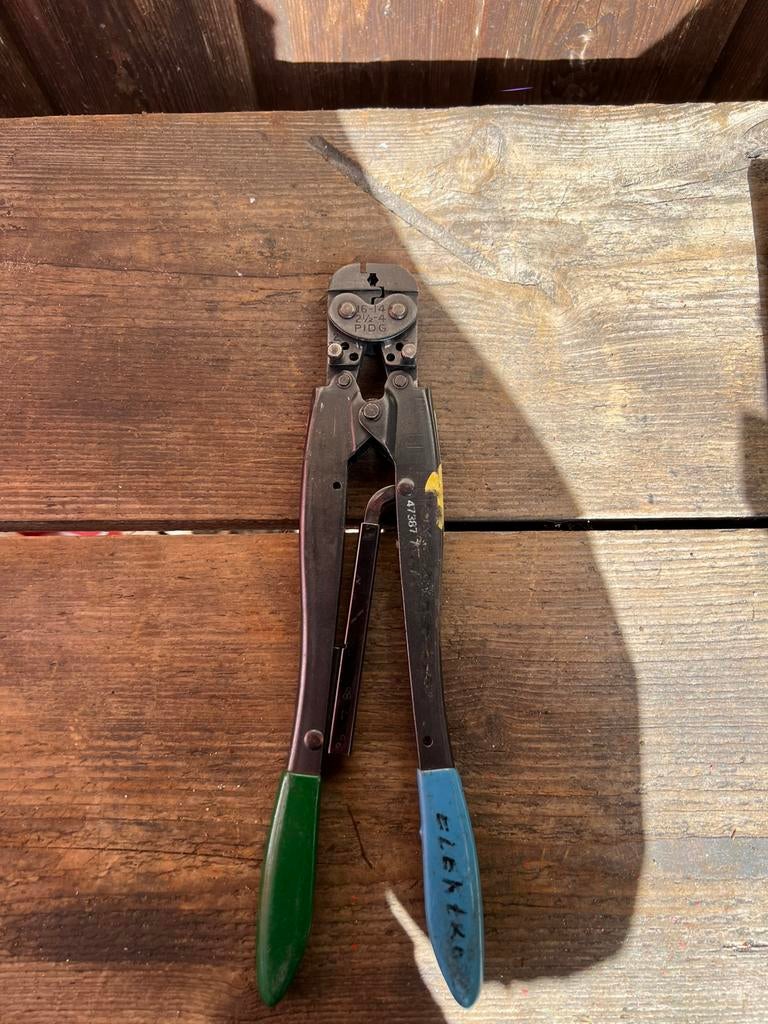 Amp 47387-7 crimp tang, Ophalen, Gebruikt, Amp, Onbekend