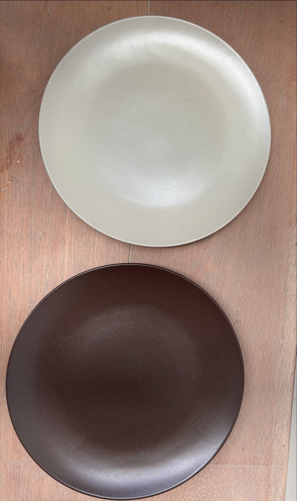 12-delig ikea servies in twee kleuren bruin en wit, Ophalen, Gebruikt, Keramiek, Overige stijlen
