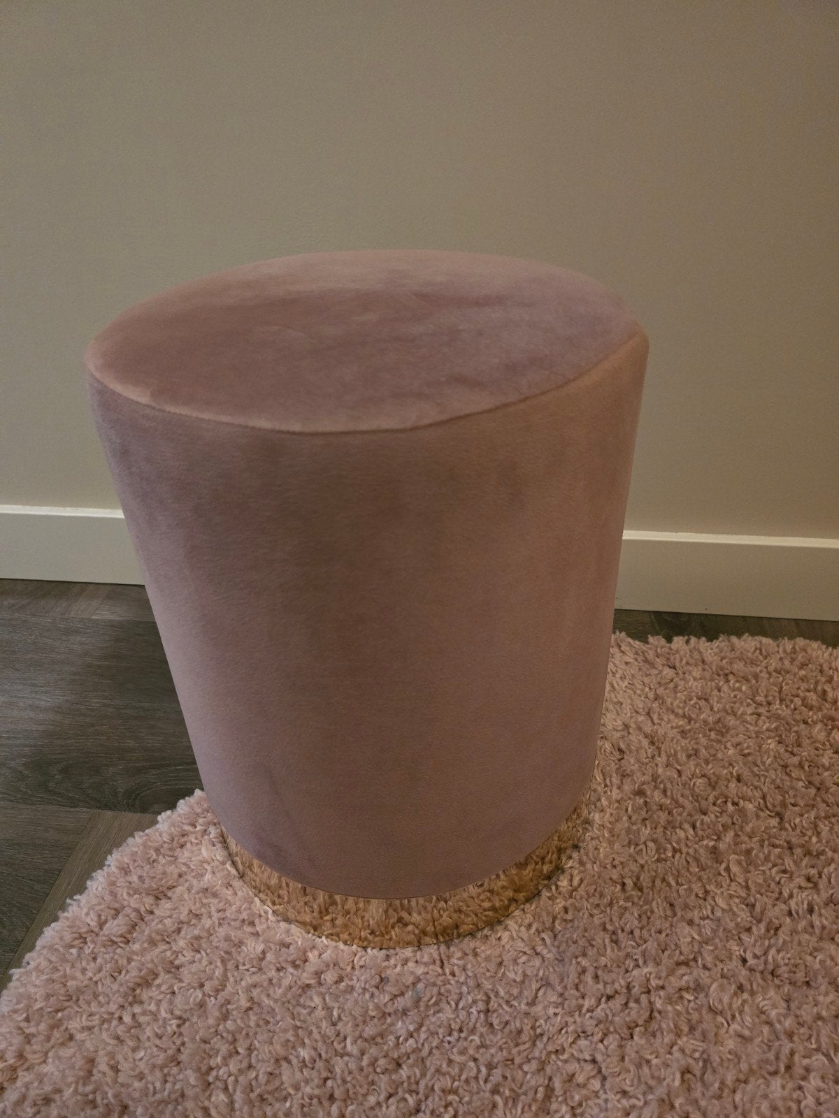 Foto 4 van roz poef rond - Roze rond vloerkleed van FRAAI, diameter 100