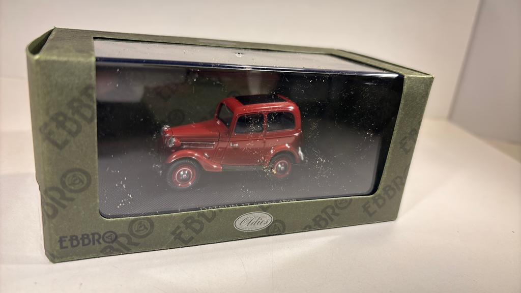 Datsun 17 sedan 1938 ebbro 1.43, Hobby en Vrije tijd, Modelauto's | 1:43, Overige merken, Auto, Ophalen of Verzenden, A