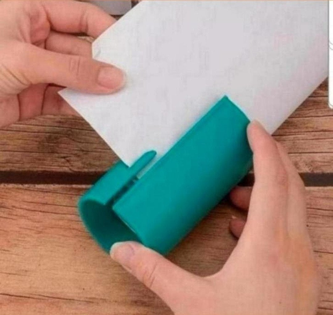 Papier snijden om de rollen van cadeaupapier bieden, Hobby en Vrije tijd, Ophalen of Verzenden, Nieuw