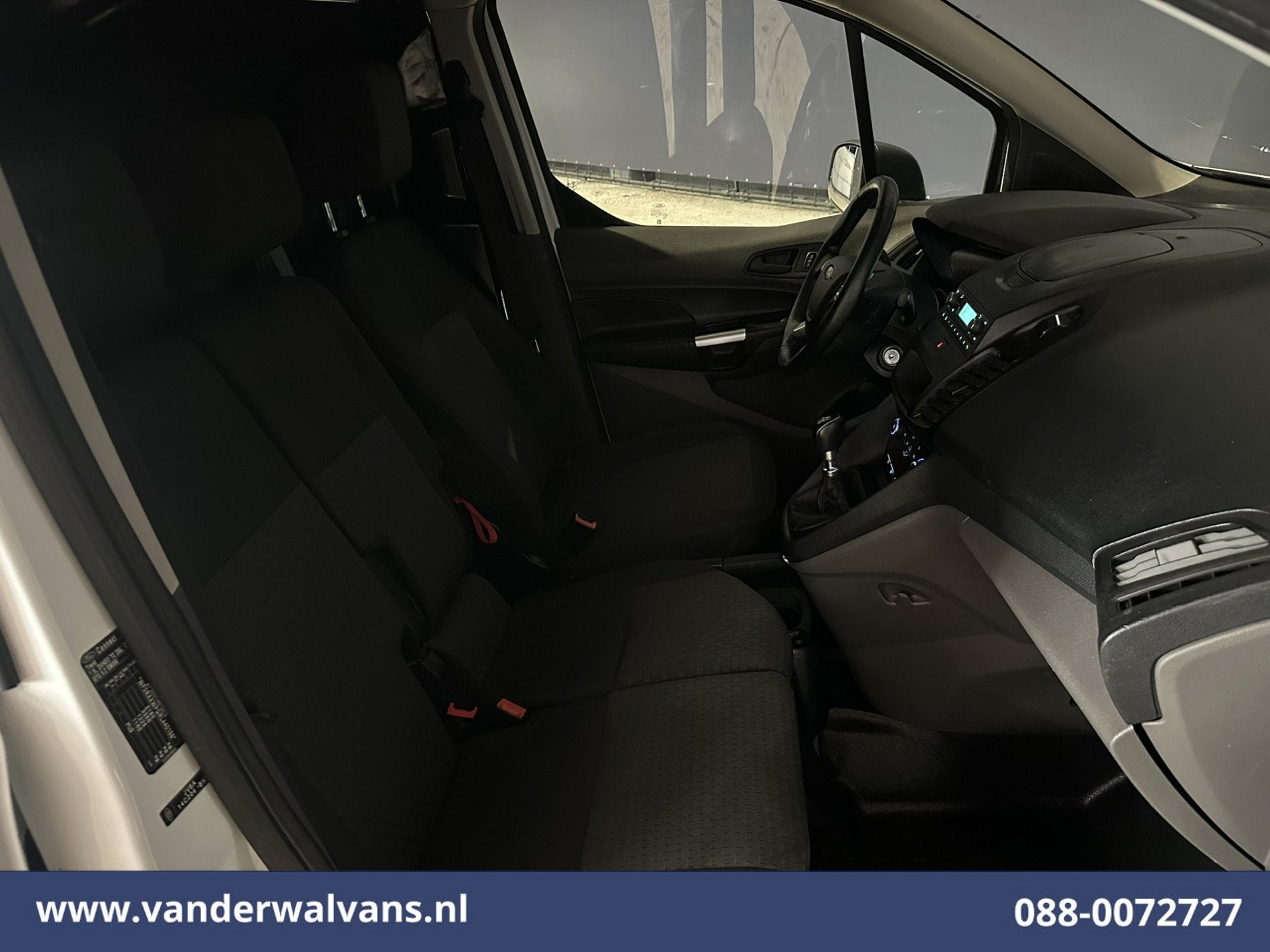 Ford Transit Connect 1.5 EcoBlue L1H1 Euro6 Airco | 3-Zits |, Voorwielaandrijving, Dealer onderhouden, Stof, Gebruikt