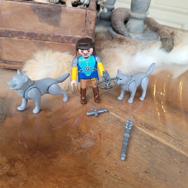 Playmobil novelmore boogschutter met wolf 70229, Ophalen of Verzenden, Zo goed als nieuw, Los playmobil