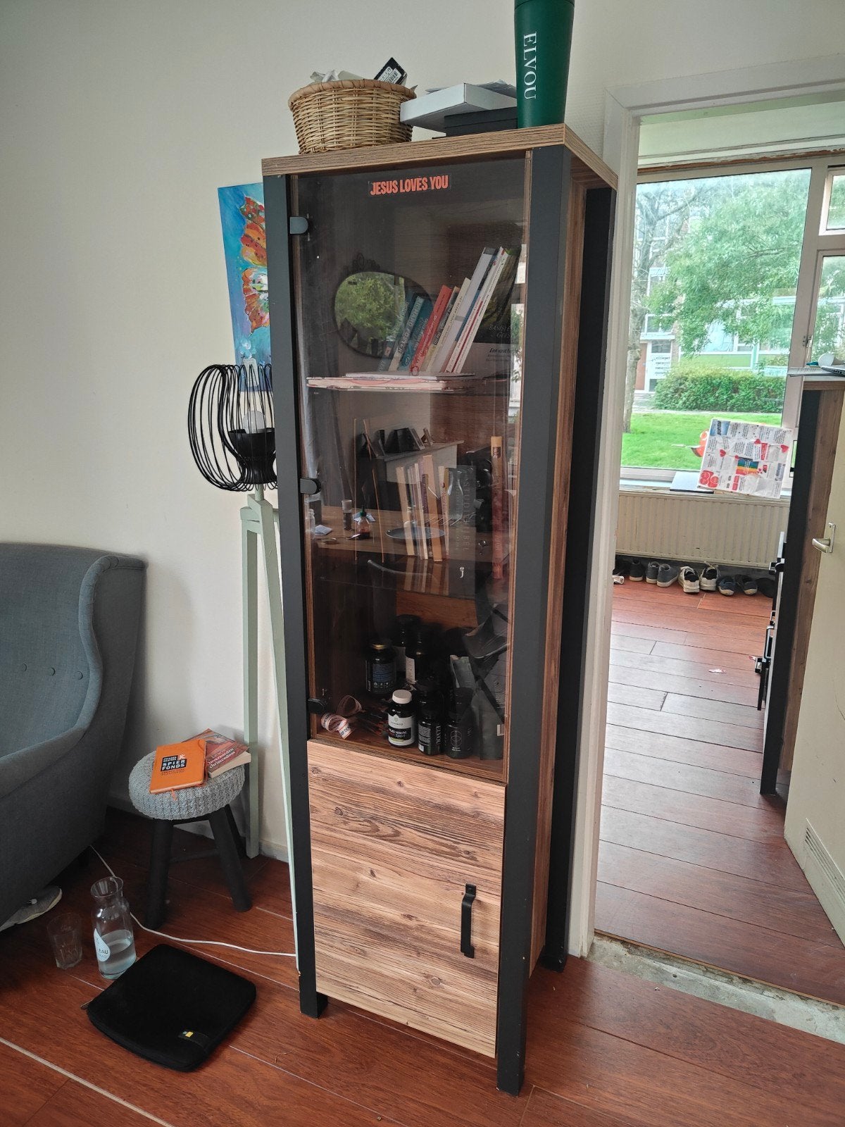 Servieskast / Boekenkast met glazen deur, Huis en Inrichting, Minder dan 50 cm, Modern, Industrieel, 200 cm of meer, Ophalen of Verzenden
