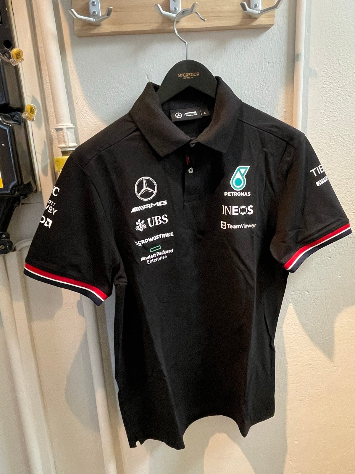 Mercedes-AMG Petronas F1 Team Polo Shirt Zwart, Ophalen of Verzenden, Gedragen, Maat 52/54 (L), Zwart