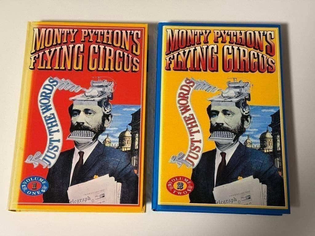 Monty Python's Flying Circus - Complete Scripts Vol. 1 & 2, Cd's en Dvd's, Alle leeftijden, Ophalen of Verzenden, Zo goed als nieuw