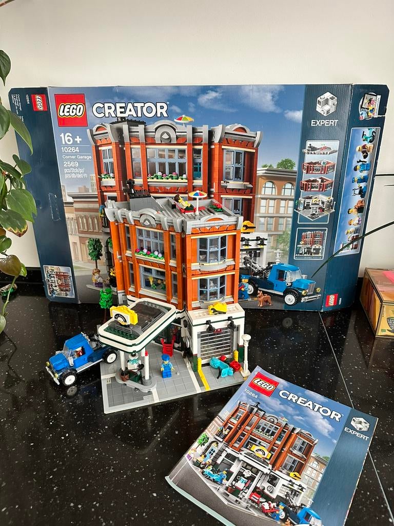 Lego modulair buildings, 10264 Corner Garage, Kinderen en Baby's, Speelgoed | Duplo en Lego, Ophalen of Verzenden, Gebruikt