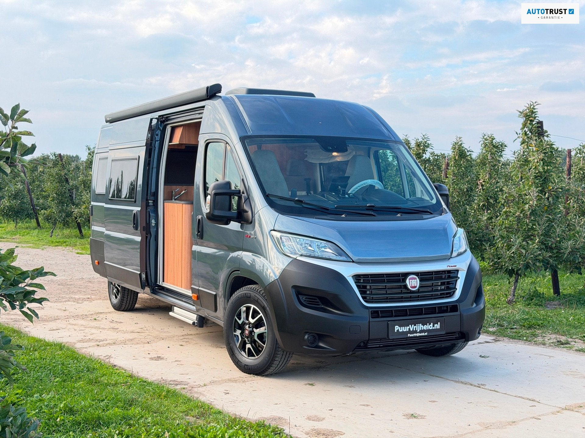 Pössl Summit 640 AUTOMAAT / NIEUWE ALLSEASONS / CARPLAY / A, Automaat, Buscamper of Camperbus, Pössl, 6 tot 7 meter