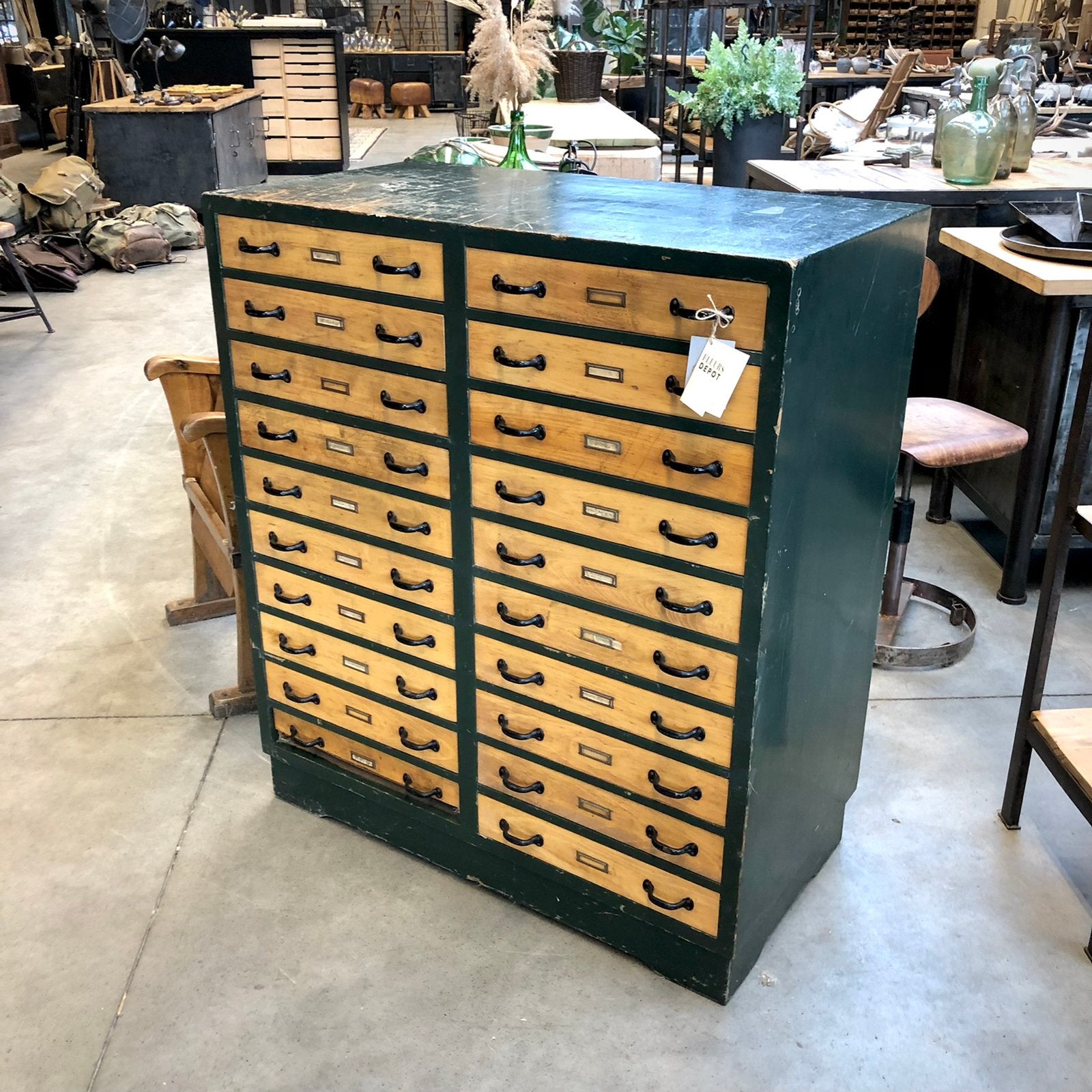 Oude werkplaats ladekast, vintage kast, industriële kast, Ophalen