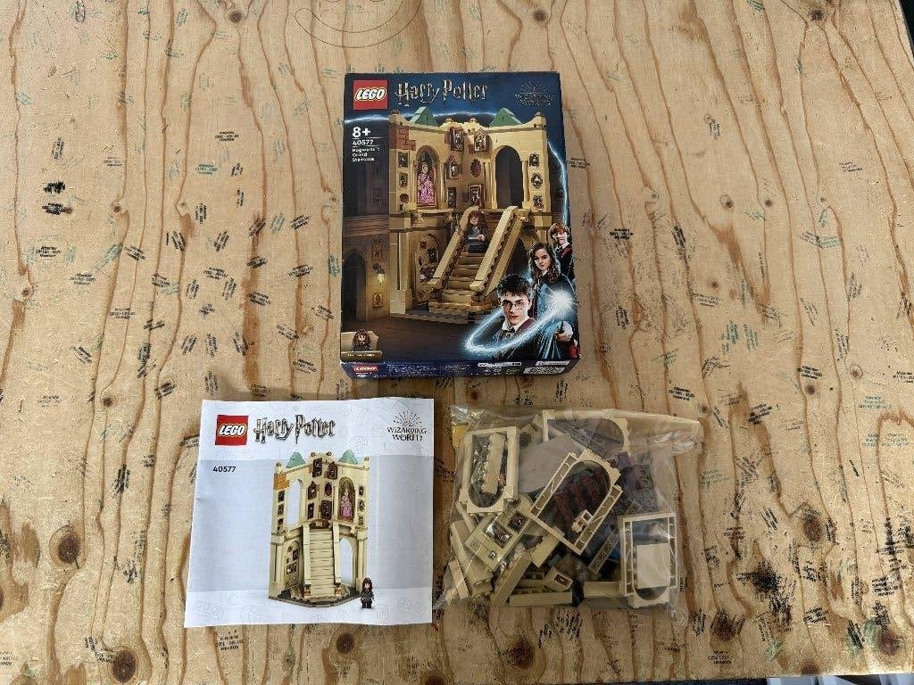LEGO 40577 Zweinstein: Trappenhuis, Compleet, Info@lego.com, Denemarken, Lego