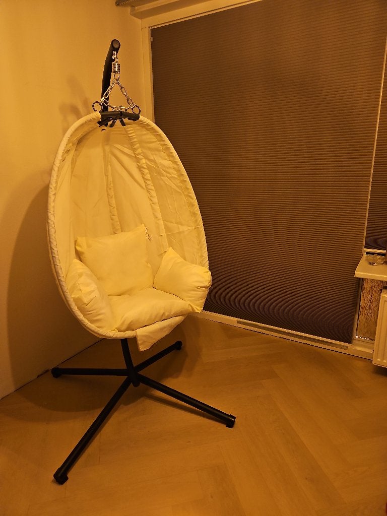 Hangstoel, Ophalen, Zo goed als nieuw, Wit, Eén