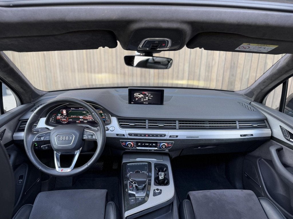Audi Q7 3.0 TDI quattro S-LINE | 7p | PANO | 4WIELSTURING |, Auto's, Audi, Automaat, Gebruikt, 241 €/maand, Zwart