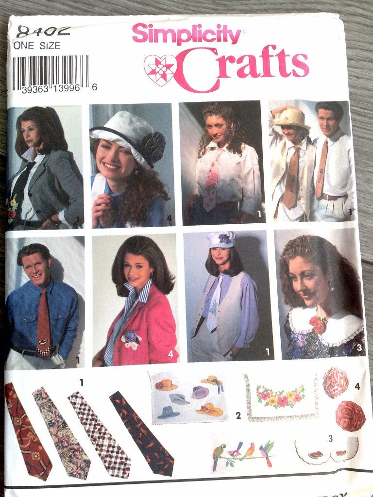 Simplicity 8402 Accessoires Stropdassen, kragen en bloemen, Hobby en Vrije tijd, Kledingpatronen, Verzenden, Nieuw, Vrouw, Overige merken