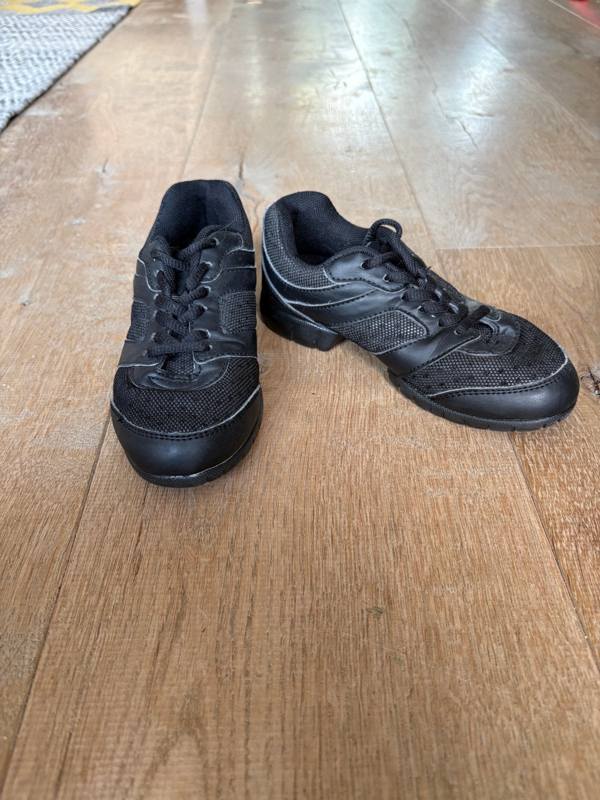 Zwarte Rumpf dansschoenen - maat 30-31, Ophalen of Verzenden, Gebruikt, Schoenen