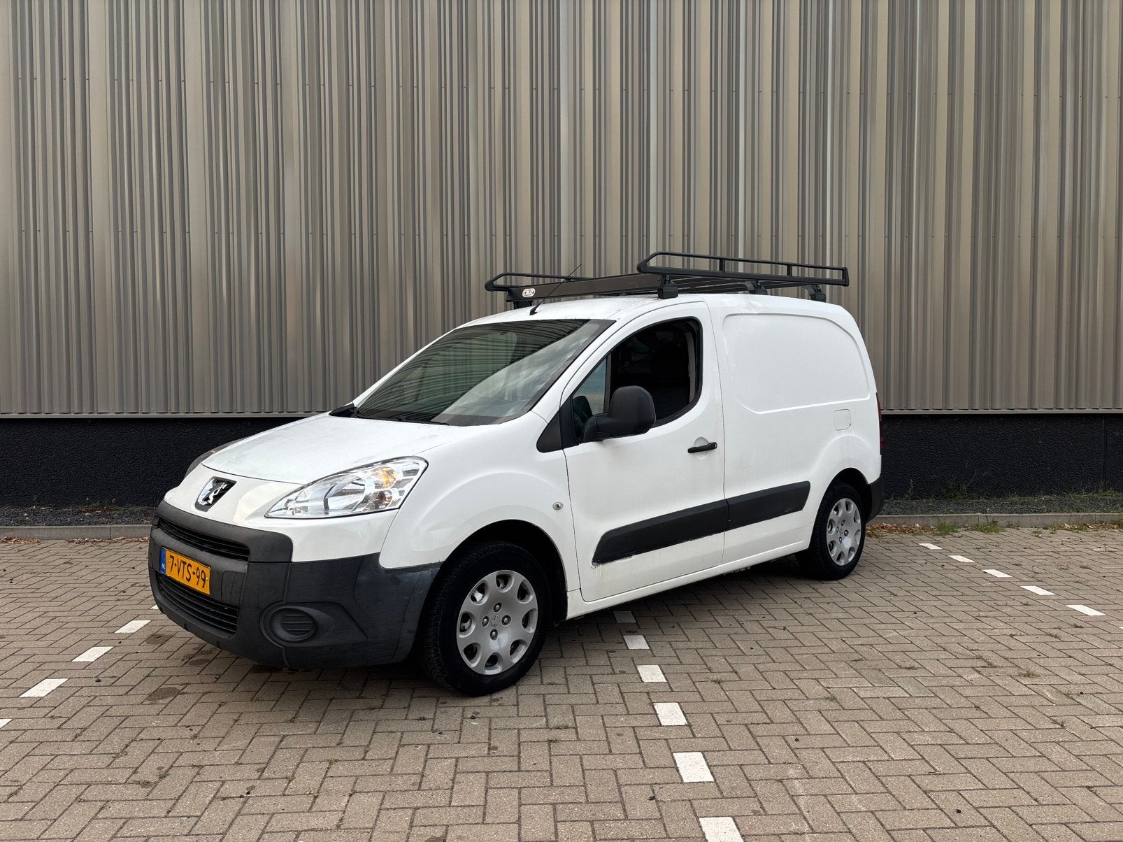 Peugeot Partner 1.6 HDI 55KW 2012 | Export | MARGE, Auto's, Bestelauto's, Voorwielaandrijving, Stof, 74 pk, Wit
