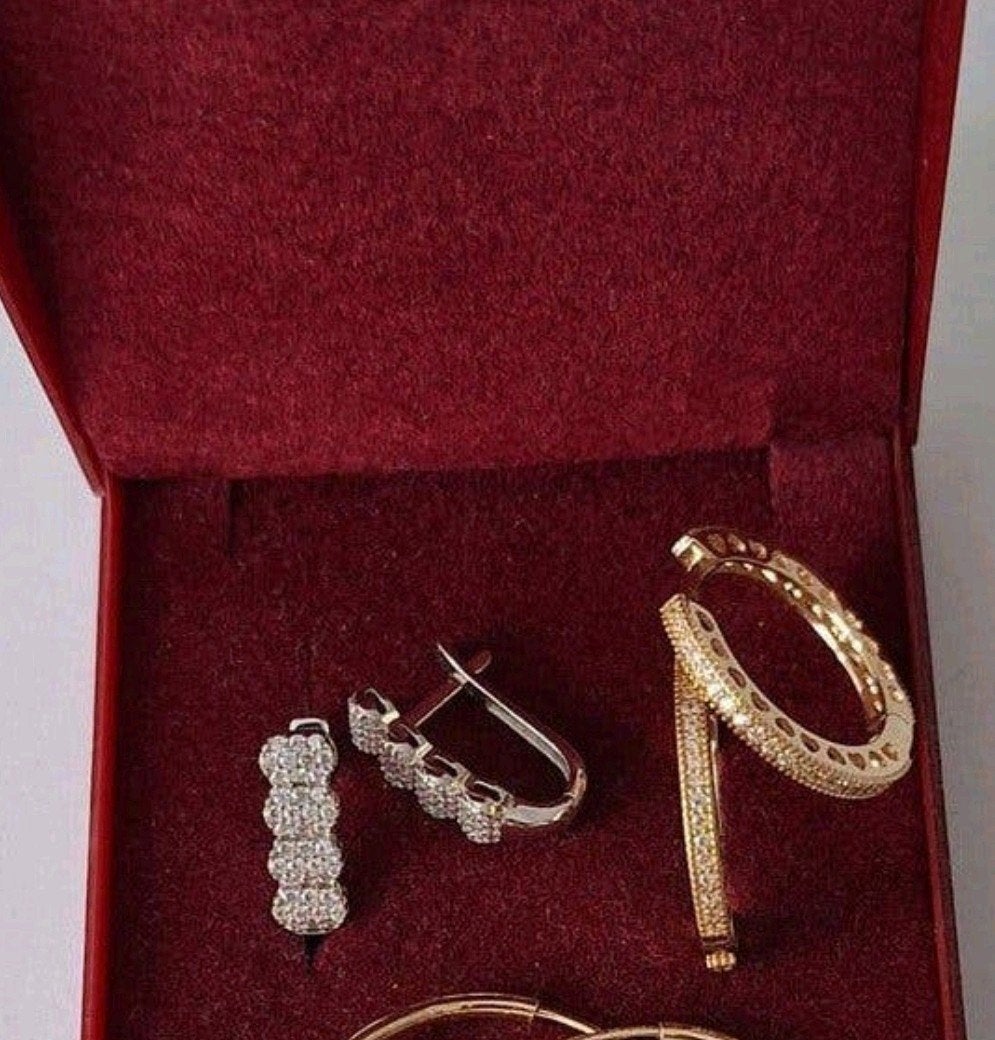 14 karaat gouden oorbellen creolen met zirconia, Met strass, Nieuw, Ophalen of Verzenden, Knopjes of Stekers