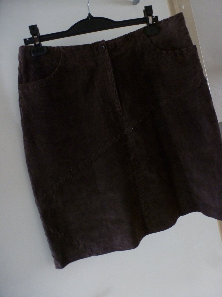 SLA JE SLAG** echt leer SUEDE rok bruin 42 -GRATIS ZEND **, Bruin, Verzenden, Maat 42/44 (L), Nieuw